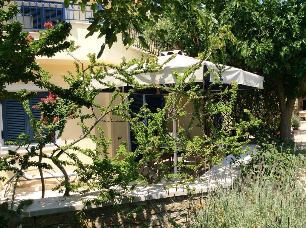 Angelica Villas Hotel Apartments Epidaurus Esterno foto